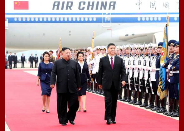 Xi Arrives to Great Welcome 